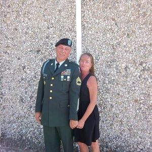 Meet your Posher, Debbie